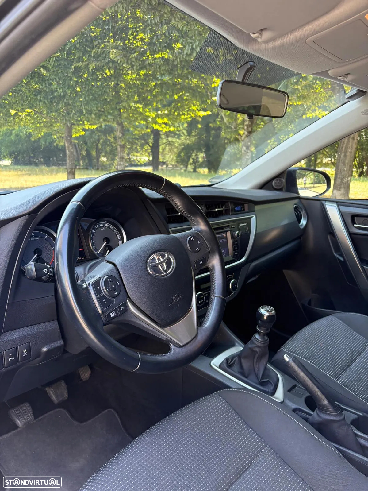 Toyota Auris 1.4 D-4D Com. +P.Sport+Navi - 7