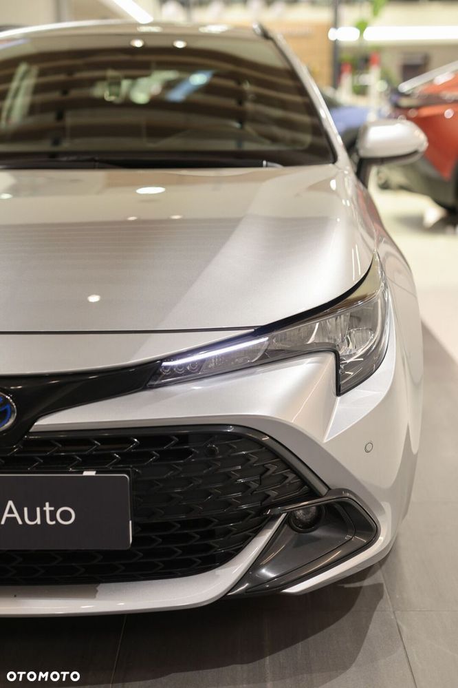 Toyota Corolla 1.8 Hybrid Comfort - 22