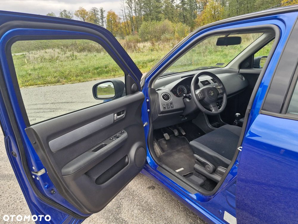 Suzuki Swift - 6