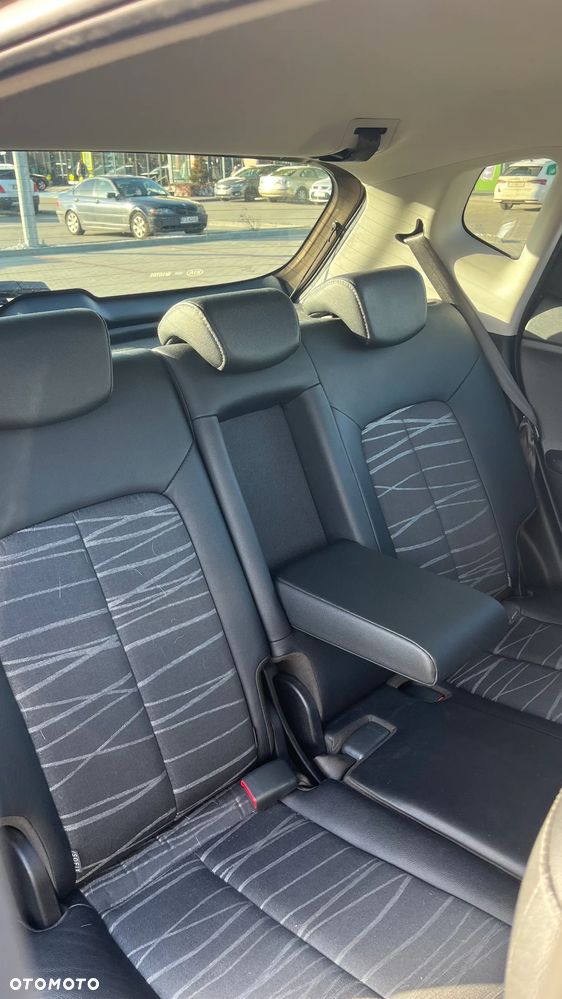 Kia Venga 1.6 Business Line - 11