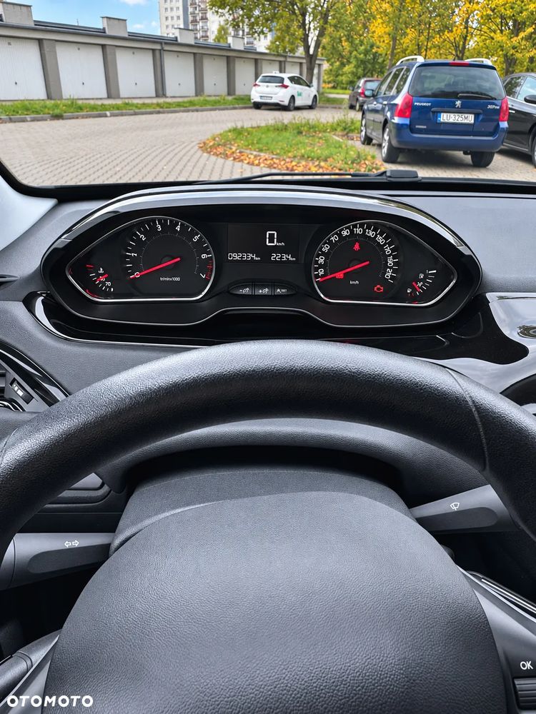 Peugeot 208 1.2 VTi Allure - 7