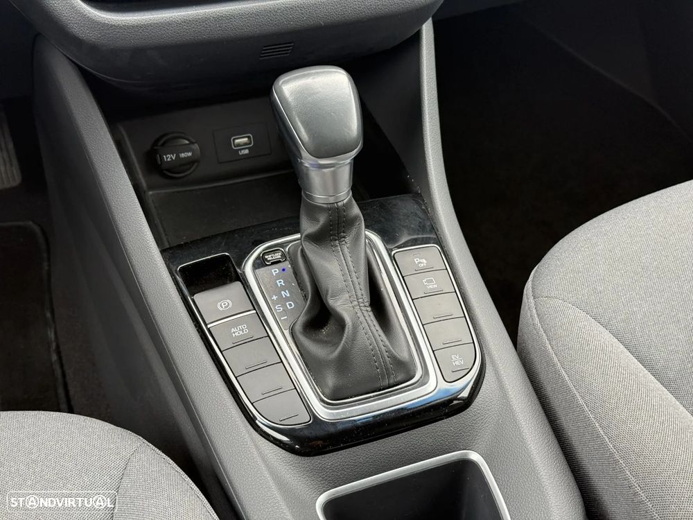 Hyundai Ioniq 1.6 GDI PHEV Tech - 10