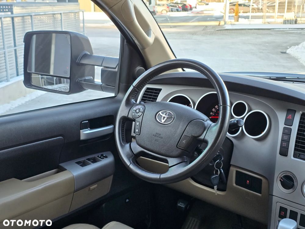 Toyota Tundra 5.7 4x4 Double Cab Limited - 19
