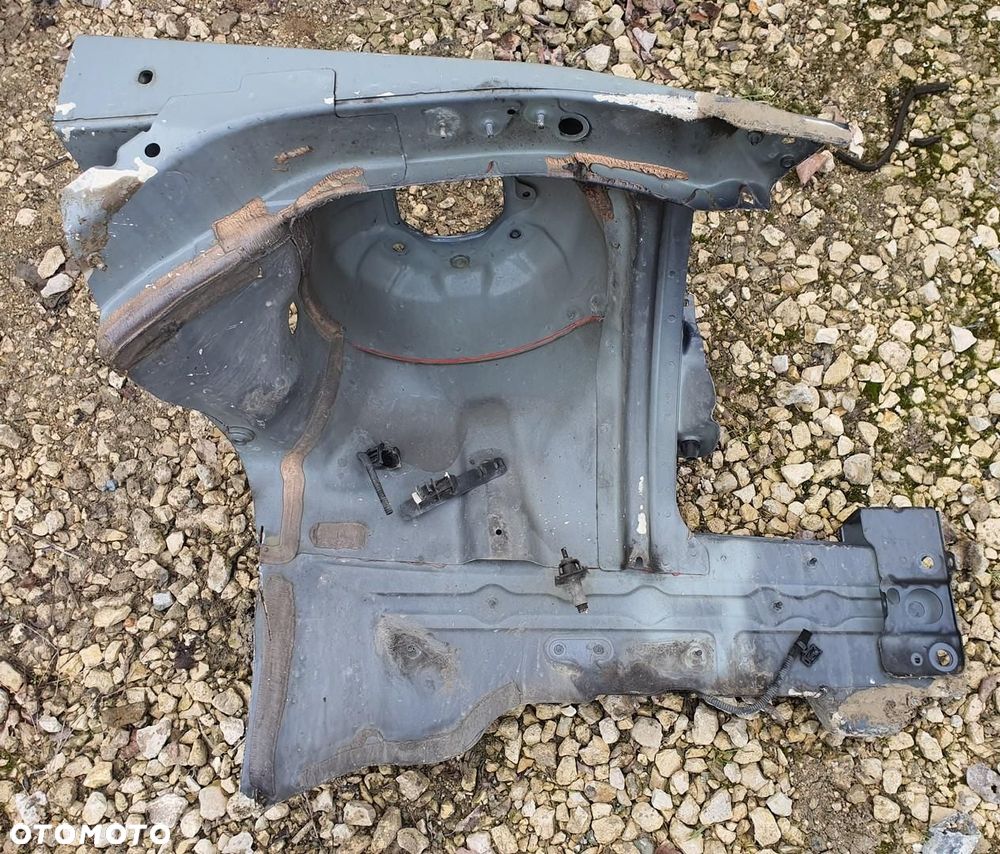 PODŁUŻNICA PRAWY PRZÓD PRZEDNIA MERCEDES W212 - 3