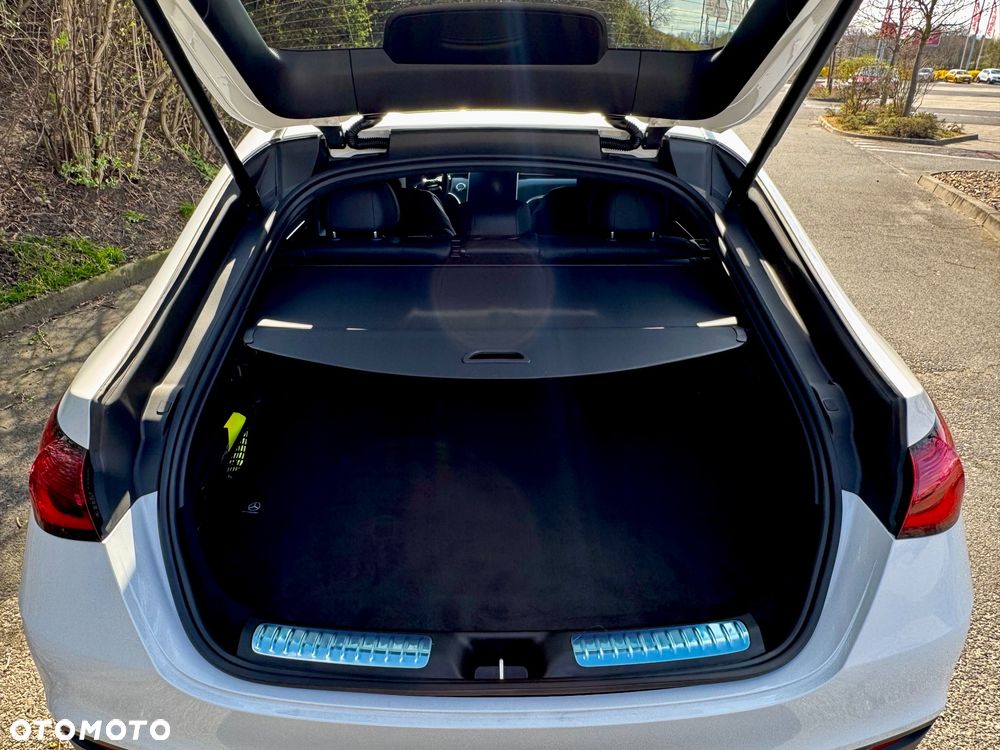 Mercedes-Benz GLC 300 d 4Matic 9G-TRONIC AMG Line Plus - 14