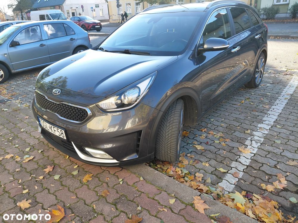 Kia Niro 1.6 GDI Hybrid L - 12