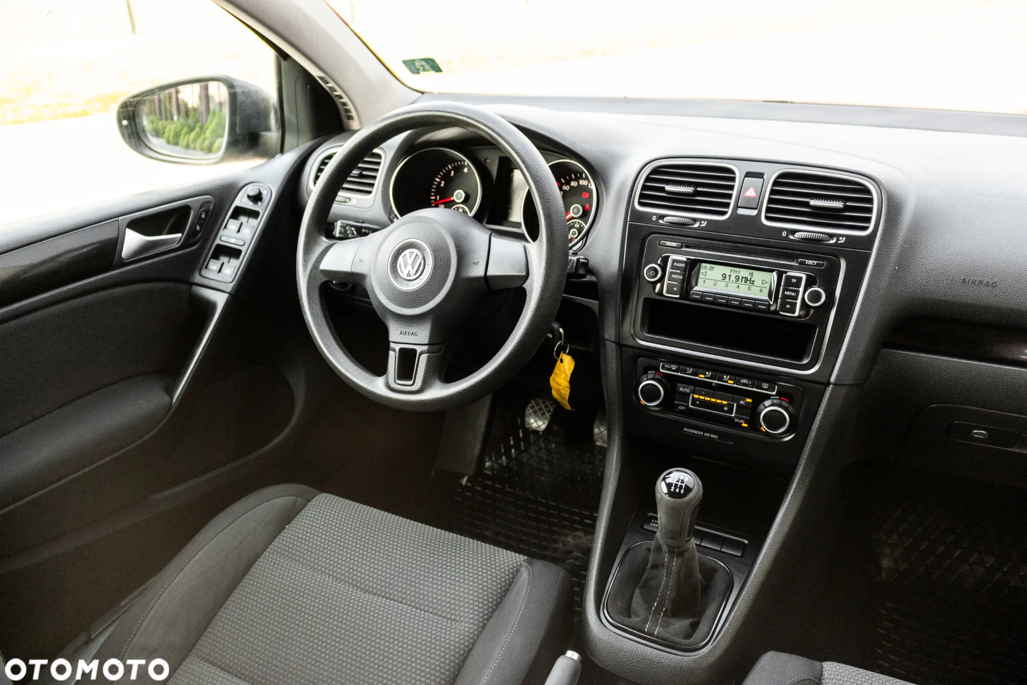 Volkswagen Golf - 20