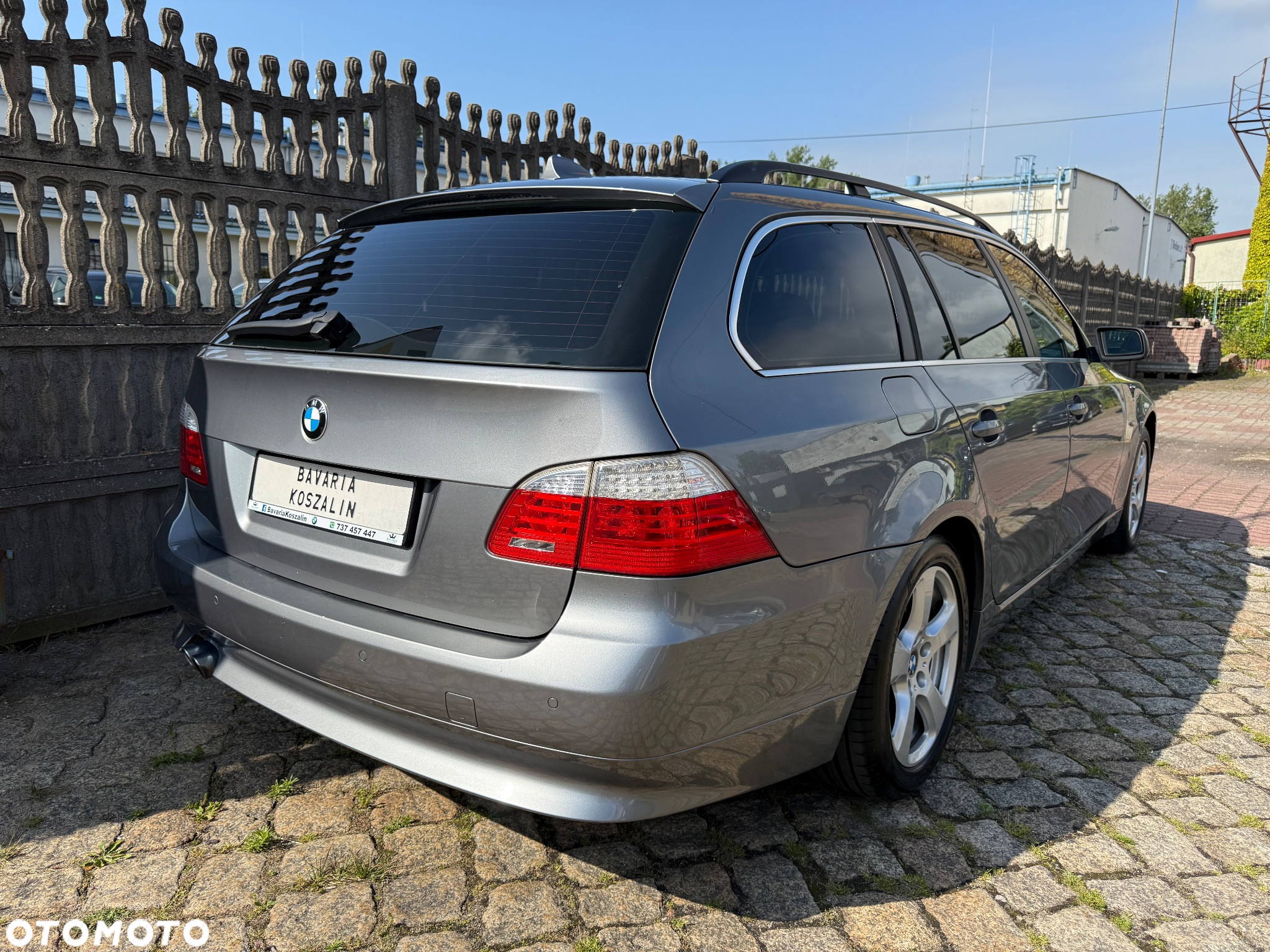 BMW Seria 5 530d xDrive Touring - 12