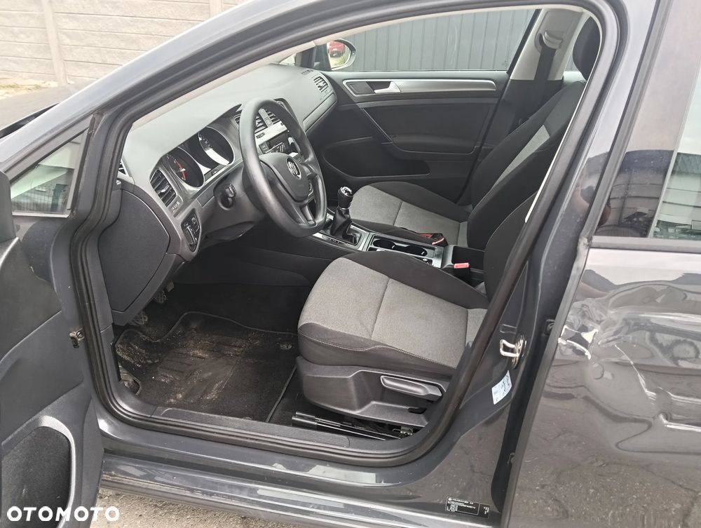 Volkswagen Golf 1.2 TSI BlueMotion Technology Comfortline - 12