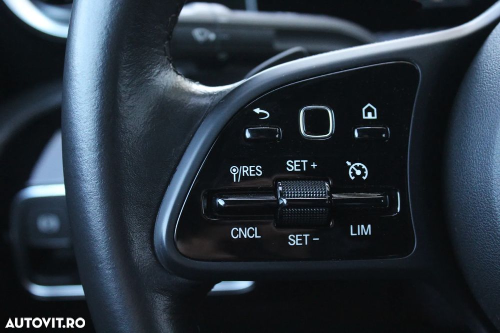 Mercedes-Benz CLA 180 d 7G-DCT - 13