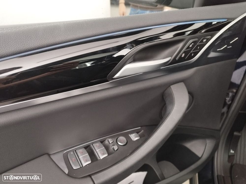 BMW iX3 Inspiring - 4