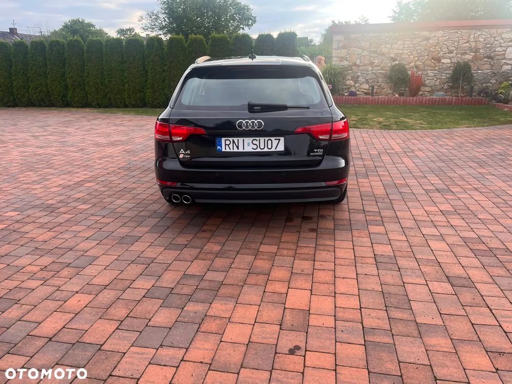 Audi A4 Avant 2.0 TDI S tronic quattro - 4
