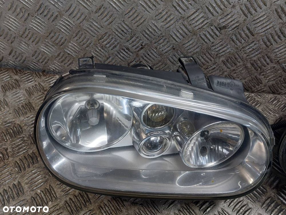 LAMPA LEWY PRZÓD + PRAWY PRZÓD VOLKSWAGEN GOLF IV EU EUROPA - 2