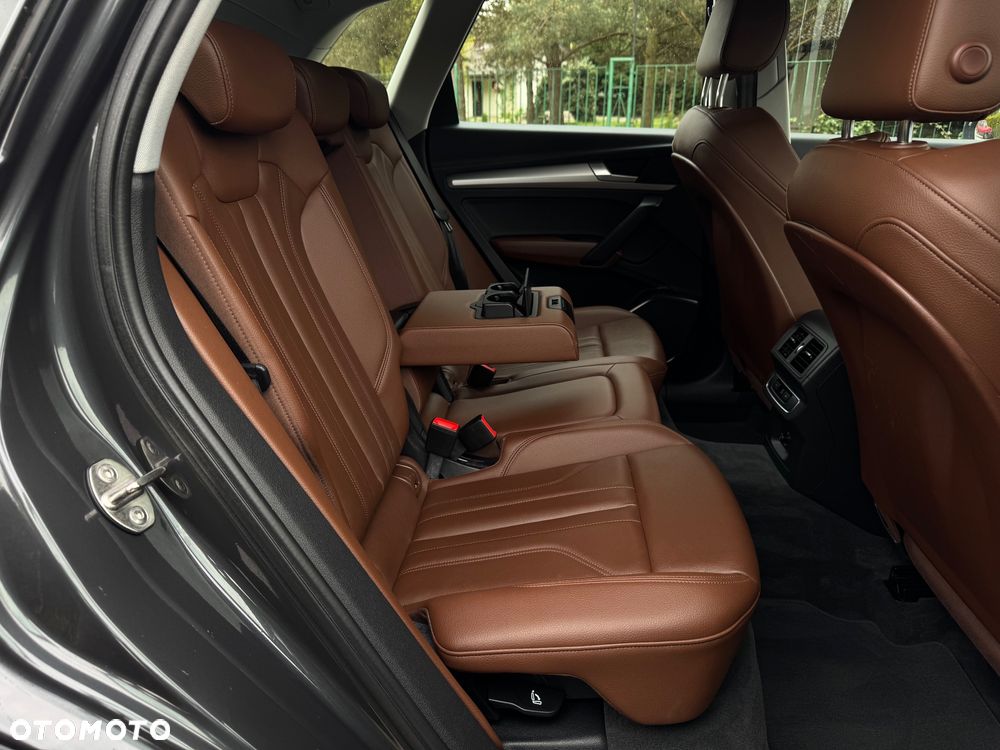 Audi Q5 50 TFSIe quattro S tronic S line business - 24