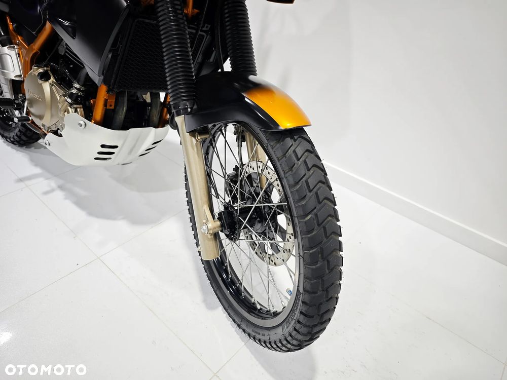 Kawasaki KLE - 8