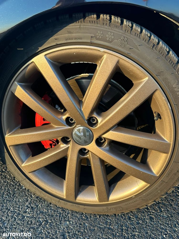Volkswagen Golf - 9