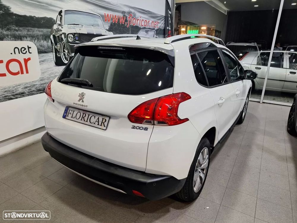 Peugeot 2008 82 VTI Allure - 23