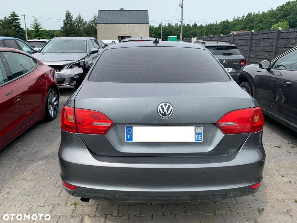 Volkswagen Jetta 1.6 TDI DSG Highline - 21