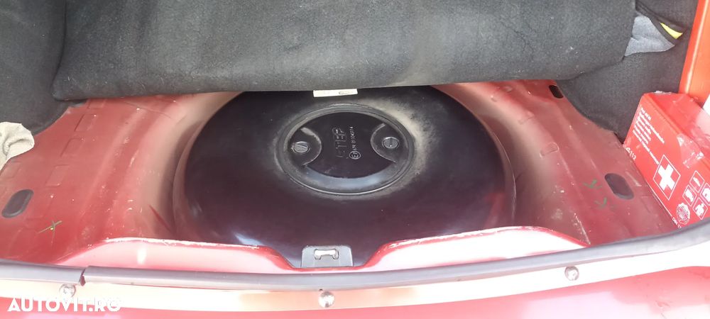 Dacia Logan 1.2 16V Laureate - 14