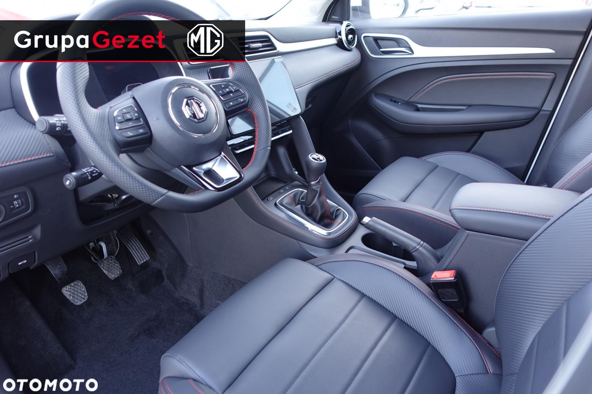 MG ZS - 12