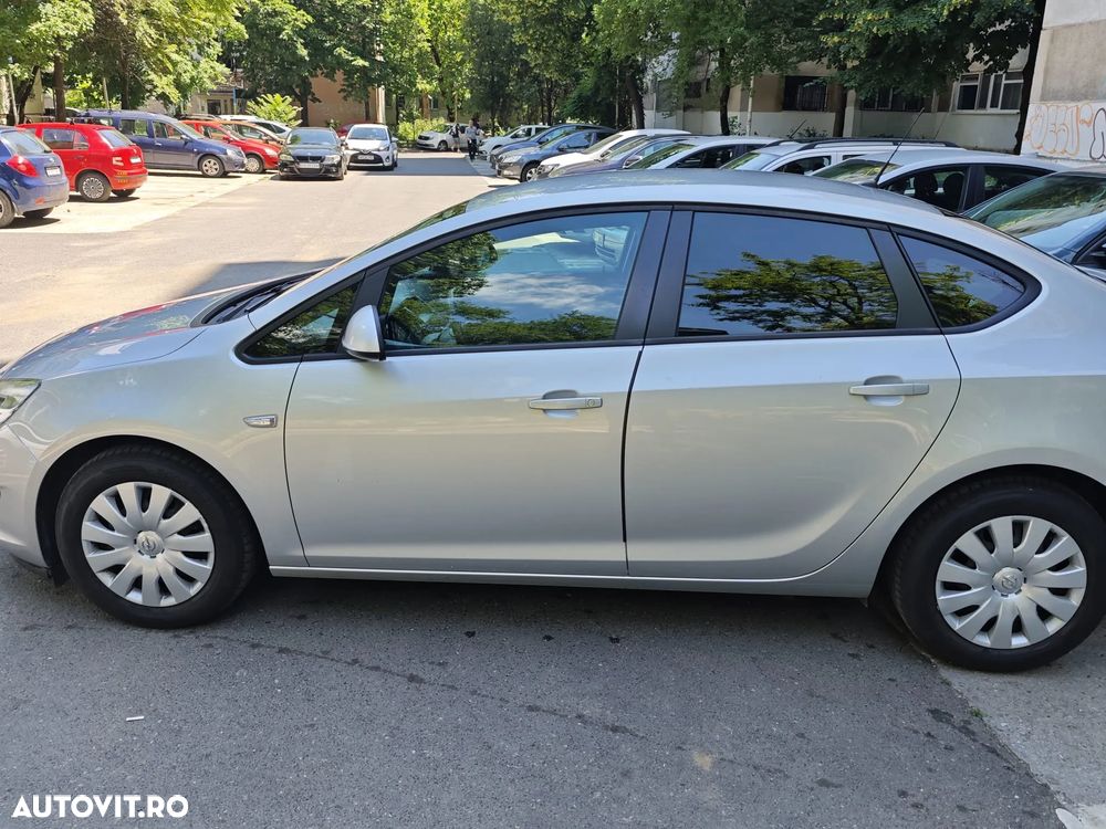 Opel Astra 1.6 TWINPORT ECOTEC Enjoy Aut. - 4