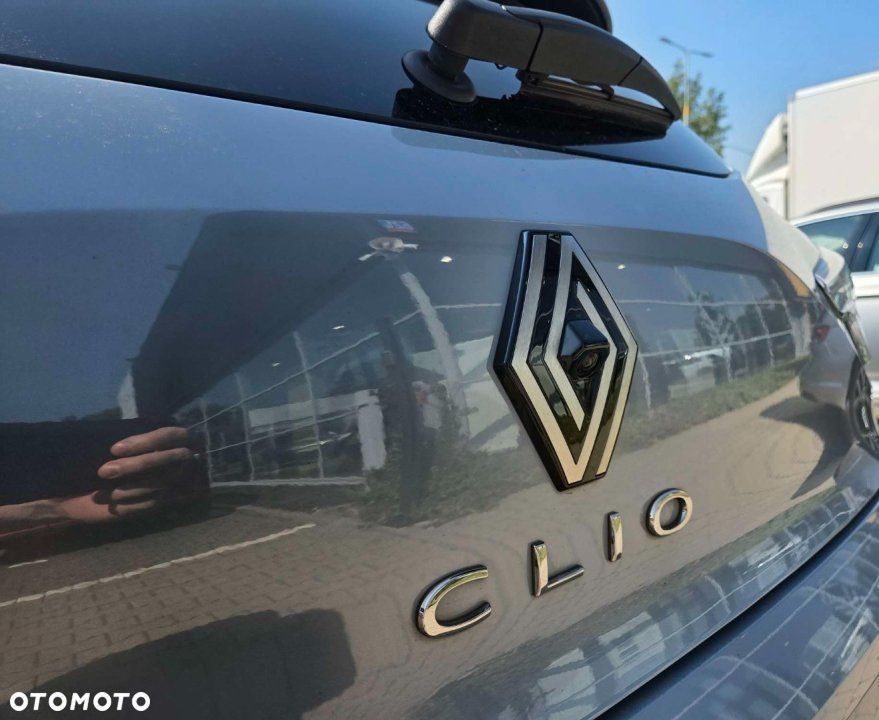 Renault Clio - 9
