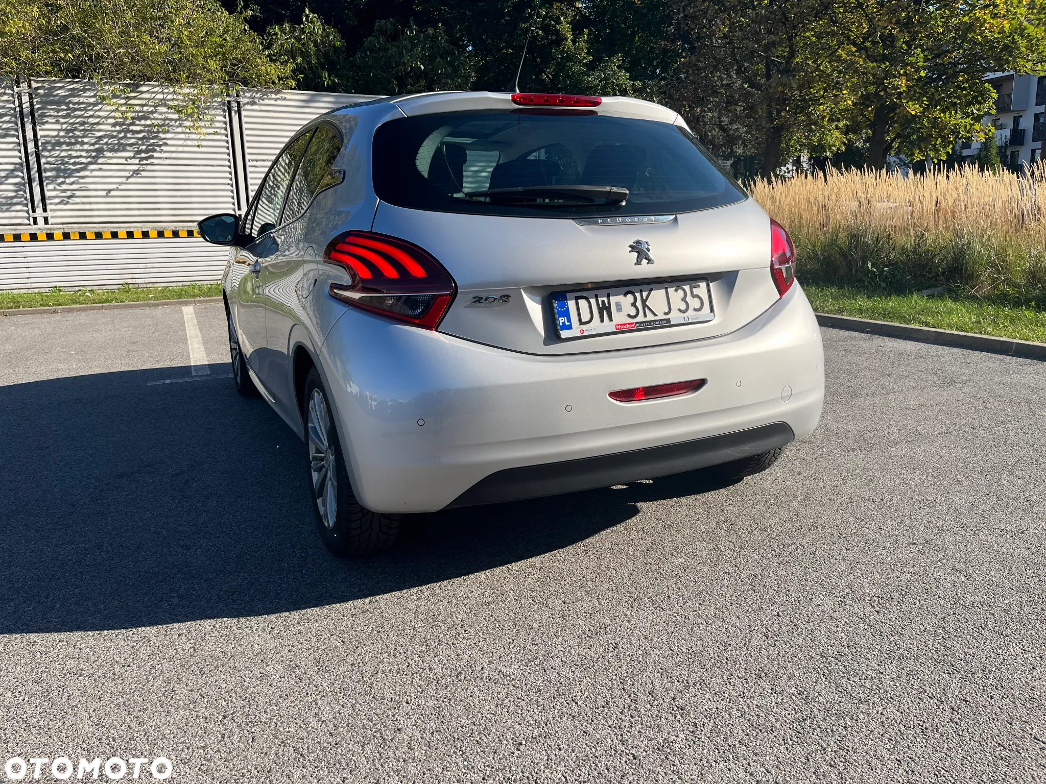 Peugeot 208 1.2 PureTech Allure S&S - 2