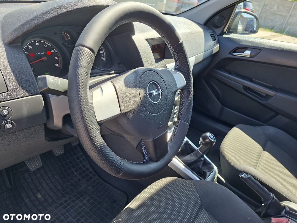 Opel Astra - 20