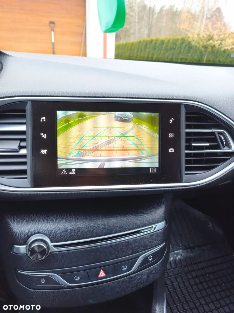 Peugeot 308 BlueHDi FAP 130 Stop & Start Allure Pack - 18