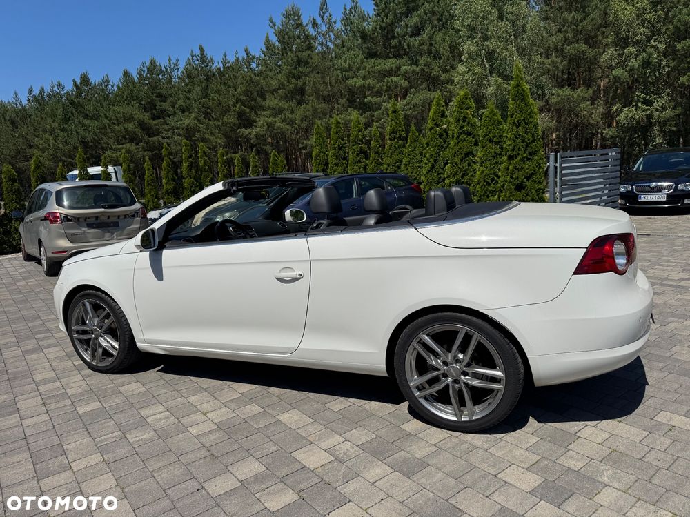 Volkswagen Eos 2.0 TDI DPF Exclusive - 4