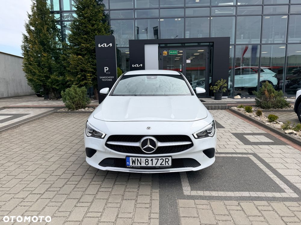 Mercedes-Benz CLA 200 7G-DCT - 3