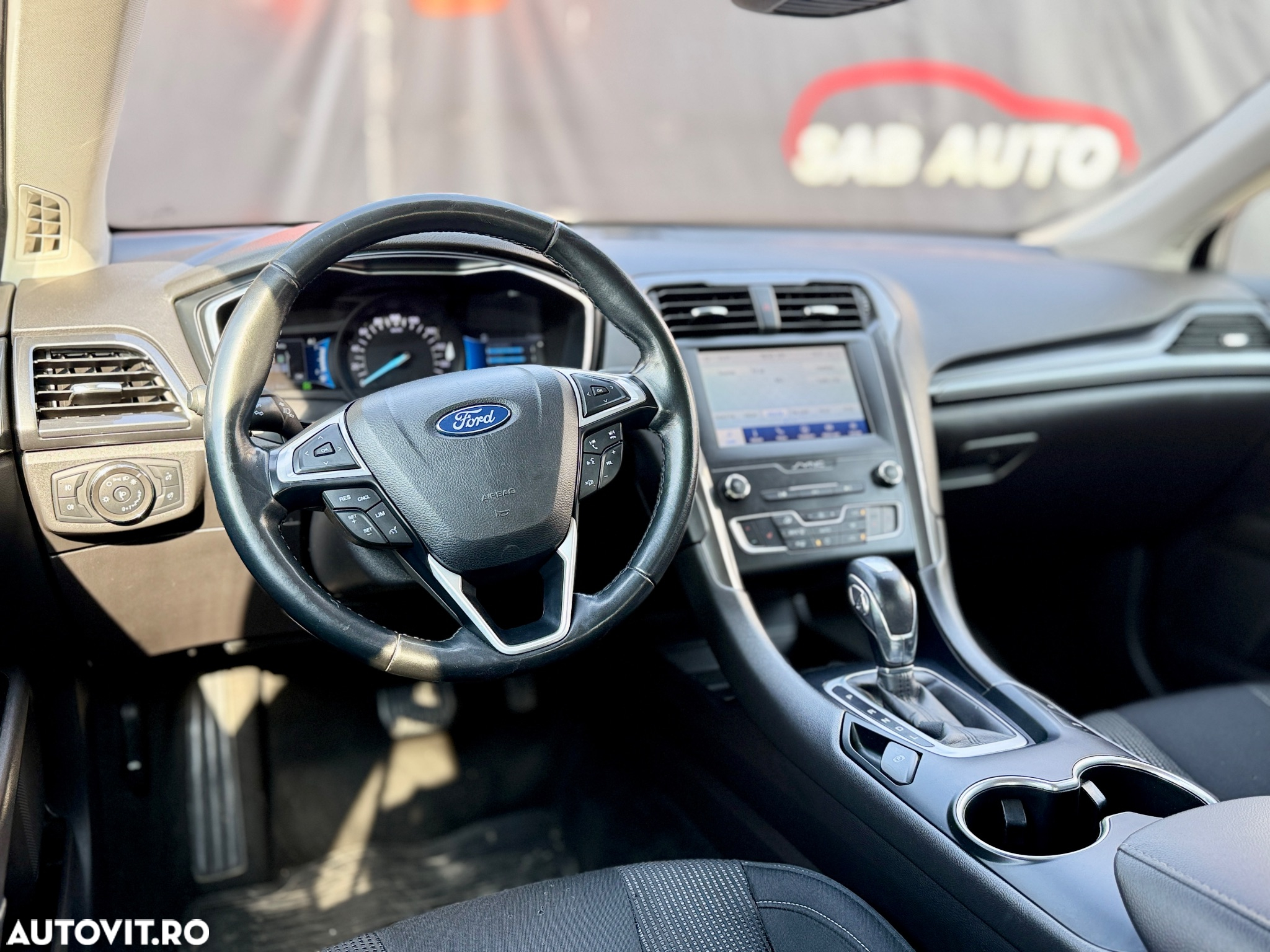 Ford Mondeo 2.0 HEV Titanium - 6
