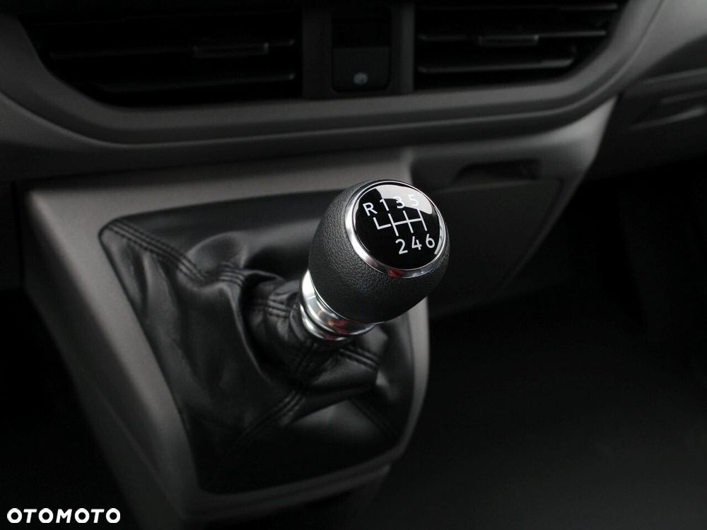 Volkswagen Transporter - 22