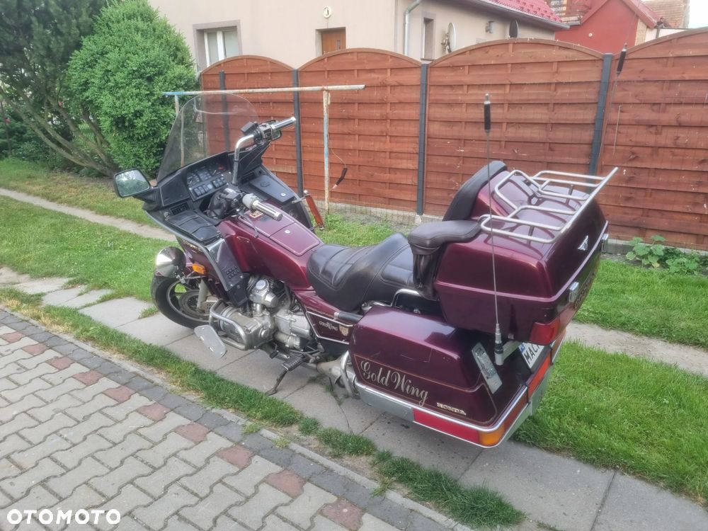 Honda GL - 9