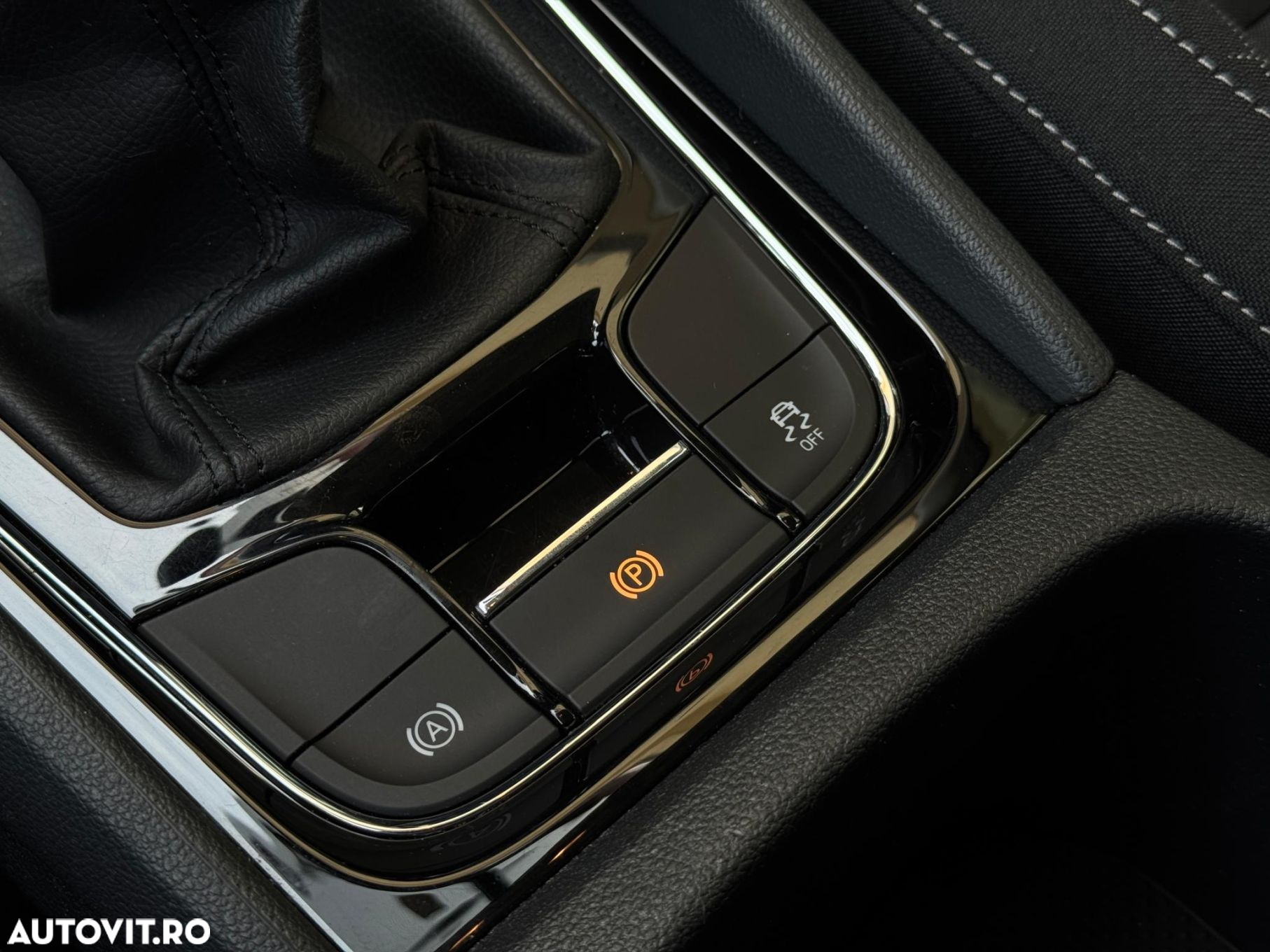 Skoda Karoq 1.6 TDI Ambition - 16