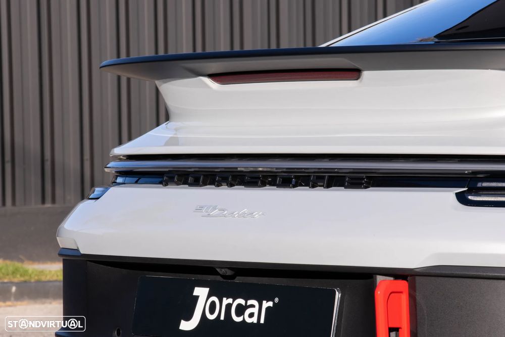 Porsche 911 (992) - 19