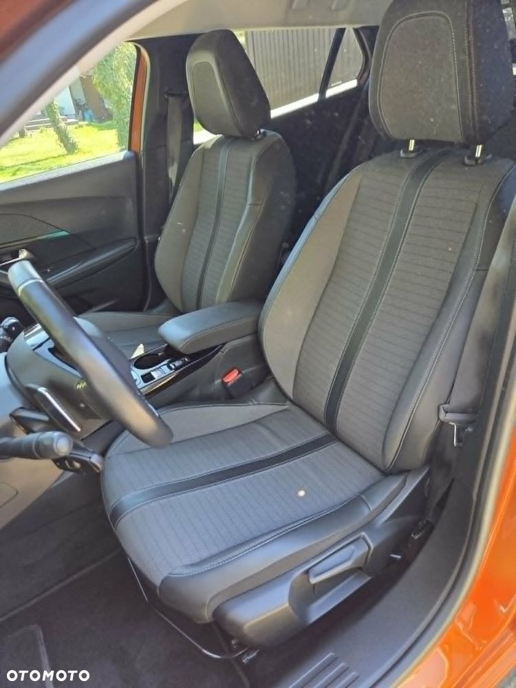 Peugeot 2008 PureTech 130 Stop&Start EAT6 Signature - 22