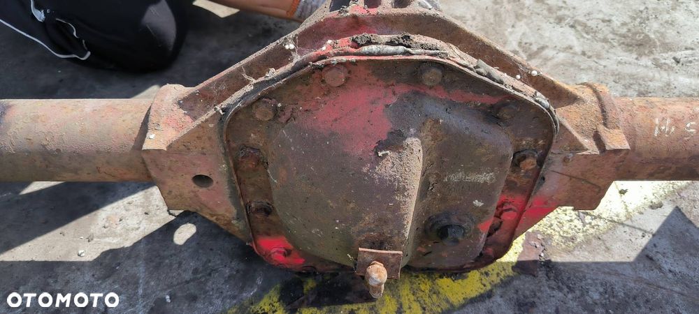 MOST TYLNY IVECO DAILY III 7181668 9/40 - 4