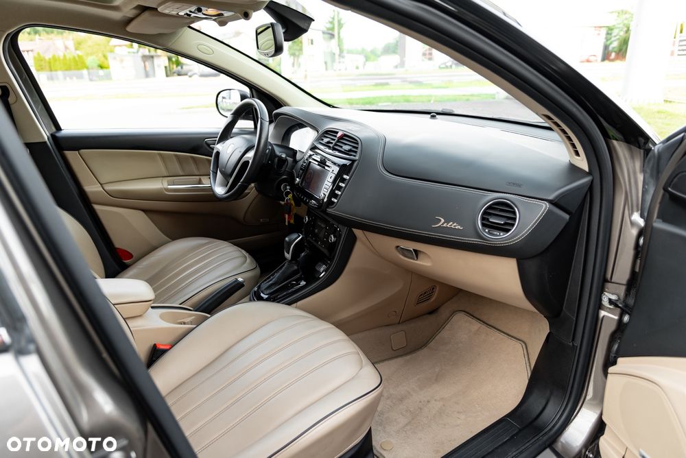 Lancia Delta 1.8 Di T-Jet 16v Platino - 21
