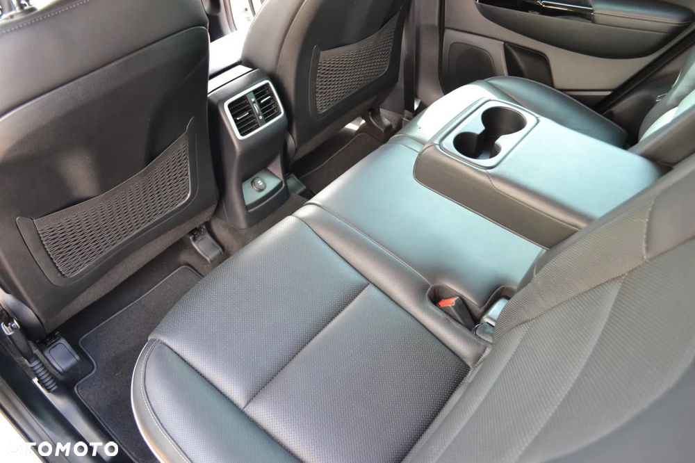 Kia Sportage 2.0 CRDI 4WD Attract - 28