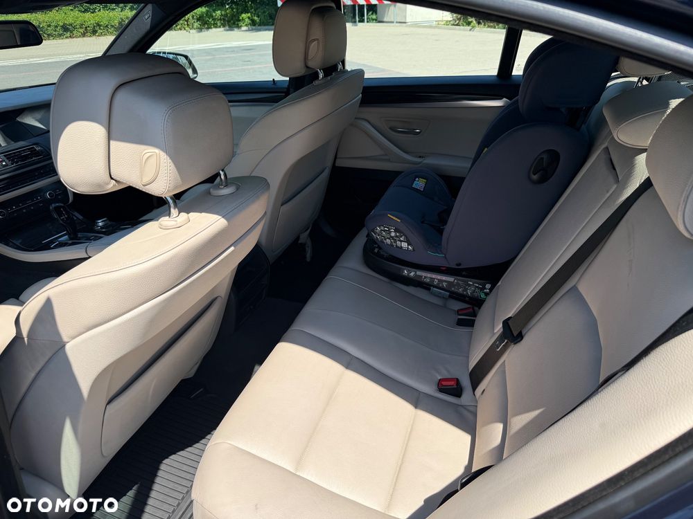 BMW Seria 5 520d - 16