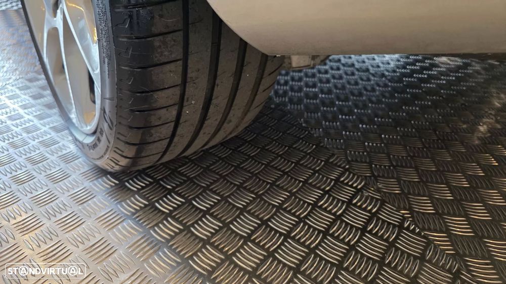 Volvo V60 2.0 D4 VOR - 38