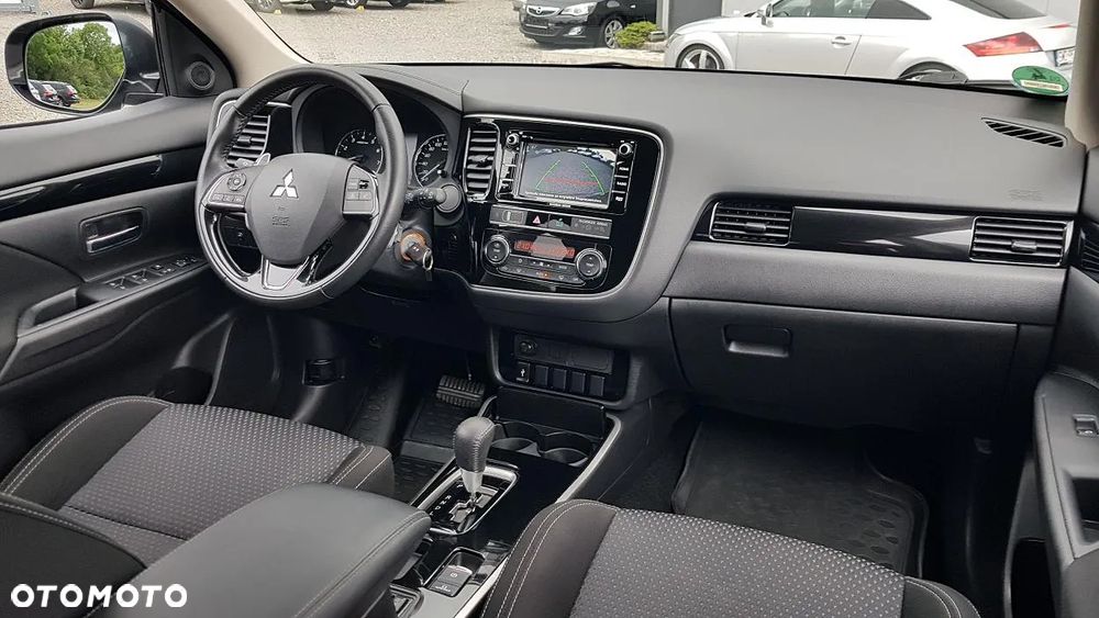 Mitsubishi Outlander Edition+ - 20