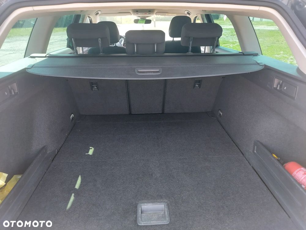Volkswagen Passat 2.0 TDI EVO Business - 3
