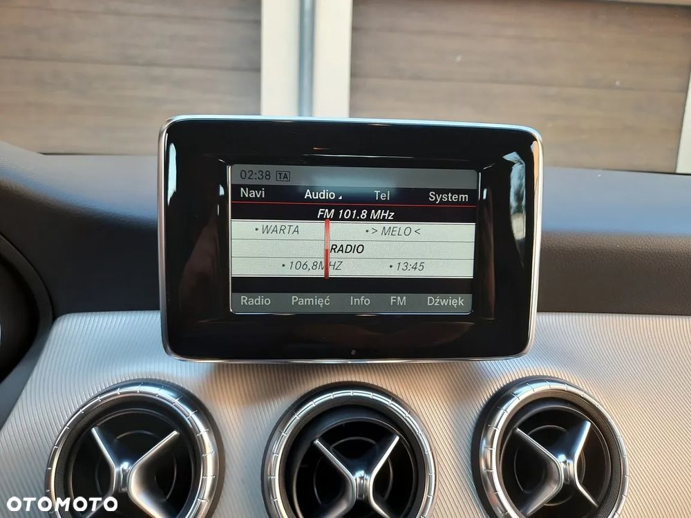 Mercedes-Benz CLA 250 7G-DCT Sport - 25
