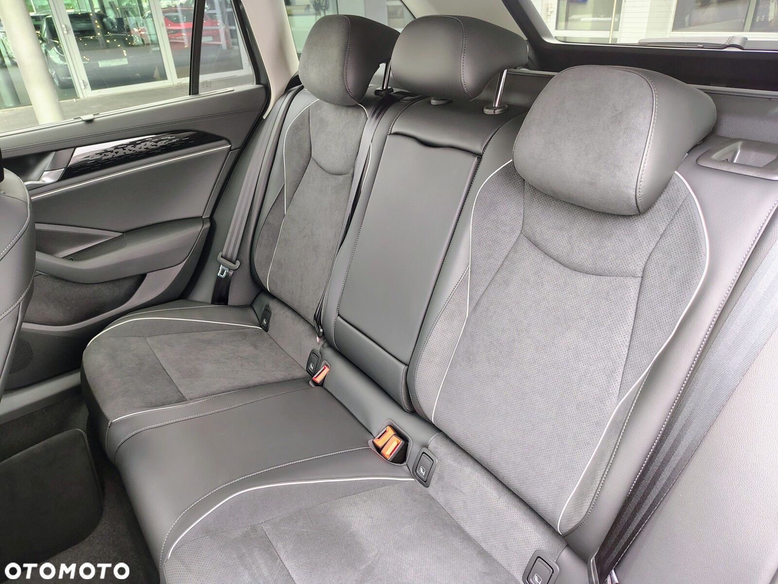 Volkswagen Passat - 23