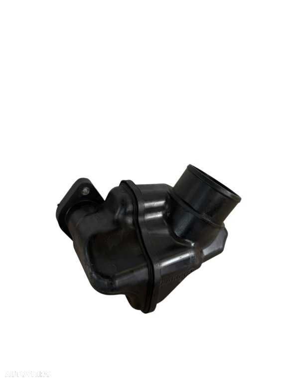 Rezonator aer RENAULT MASTER 2.3 cod piesa 8200987873 - 2