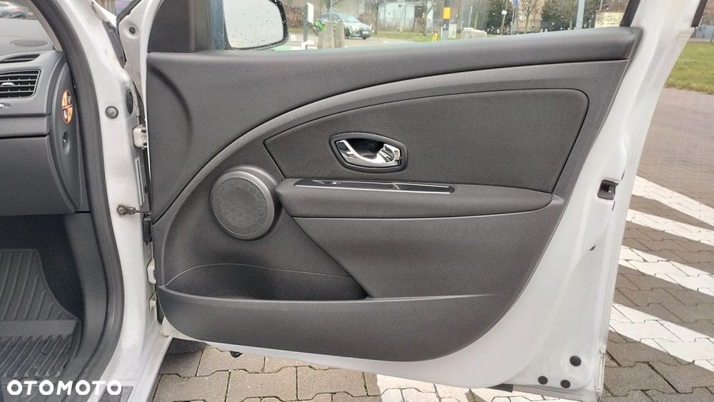 Renault Fluence 1.6 16V Limited - 25