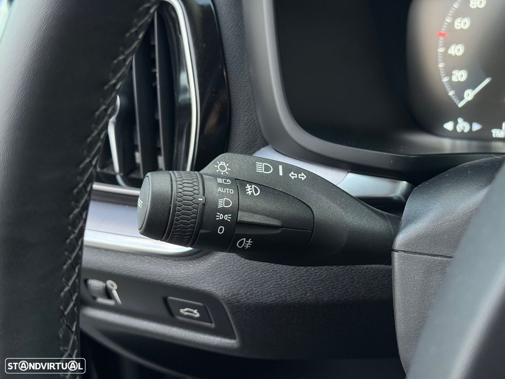 Volvo V60 2.0 B4 Momentum Plus Geartronic - 15