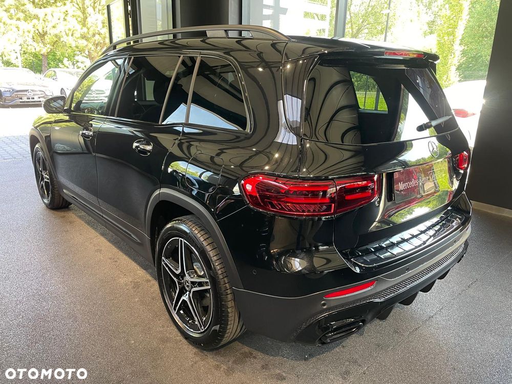 Mercedes-Benz GLB 200 AMG Line 7G-DCT - 5